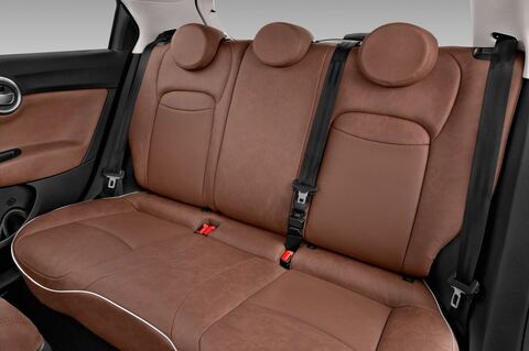FIAT 500X (Baujahr 2016) Cross Plus 5 Türen Rücksitze