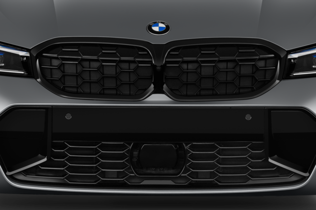BMW 3 Series (Baujahr 2023) M340d 5 Türen Kühlergrill und Scheinwerfer