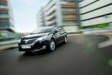 Toyota Avensis - Vorsichtiges Facelift (Kurzfassung)