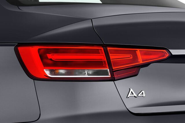 Audi A4 (Baujahr 2017) Sport 4 Türen Rücklicht