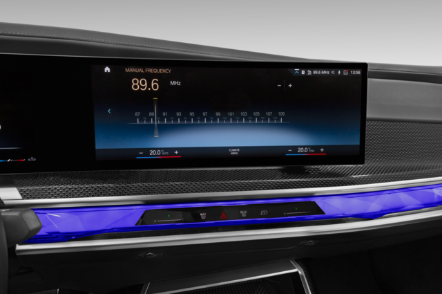 BMW 7 Series Plug-in Hybrid (Baujahr 2024) M760e xDrive 4 Türen Radio und Infotainmentsystem
