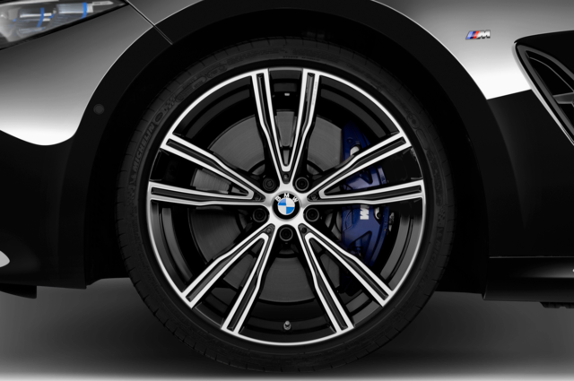 BMW 8 Series (Baujahr 2023) M850i 2 Türen Reifen und Felge