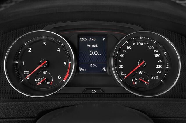 Volkswagen Golf (Baujahr 2015) GTD 5 Türen Tacho und Fahrerinstrumente