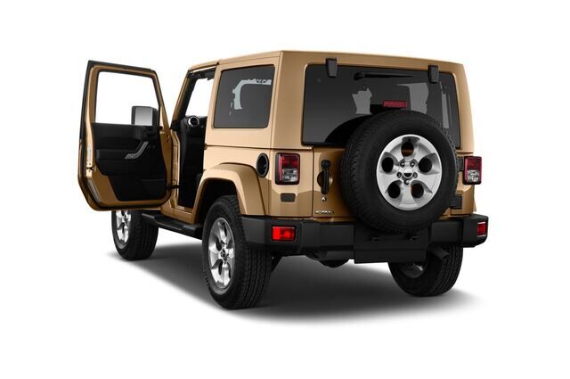 Jeep Wrangler (Baujahr 2017) Sahara 5 Türen Tür geöffnet