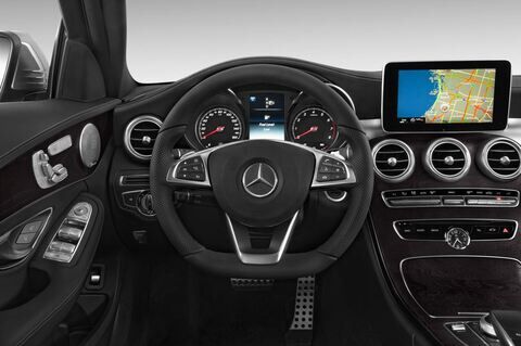 Mercedes C-Class (Baujahr 2015) C 250 Bluetec 4Matic AT 4 Türen Lenkrad