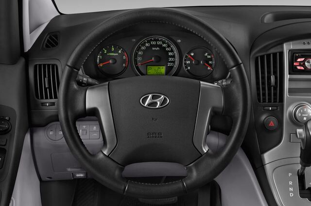 Hyundai H1 Travel (Baujahr 2015) Premium 5 Türen Lenkrad