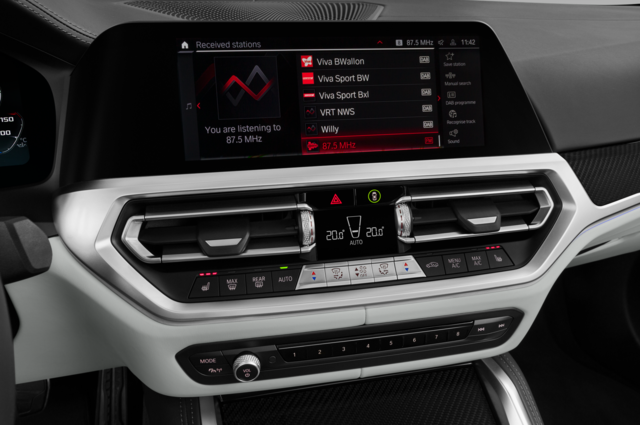 BMW M4 (Baujahr 2022) Competition 2 Türen Radio und Infotainmentsystem