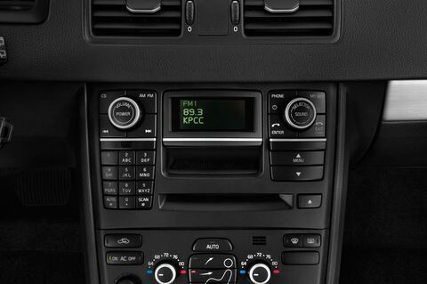 Volvo XC90 (Baujahr 2013) Summum 5 Türen Radio und Infotainmentsystem