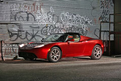 Tesla stoppt 2011 die Roadster-Produktion