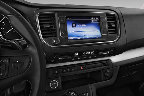 Toyota Proace Verso (Baujahr 2018) Executive 5 Türen Radio und Infotainmentsystem