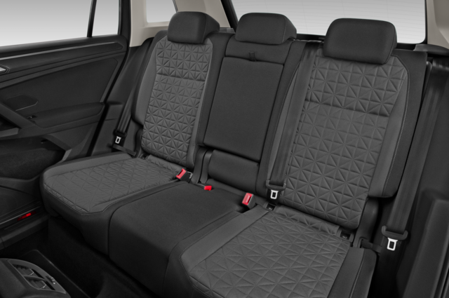 Volkswagen Tiguan (Baujahr 2021) Elegance 5 Türen Rücksitze