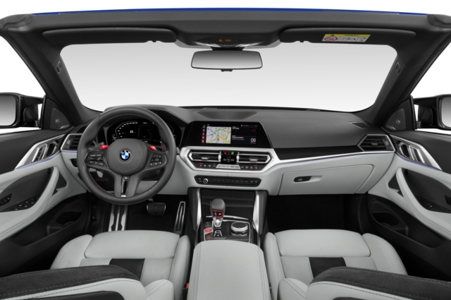BMW M4 (Baujahr 2022) Competition 2 Türen Cockpit und Innenraum
