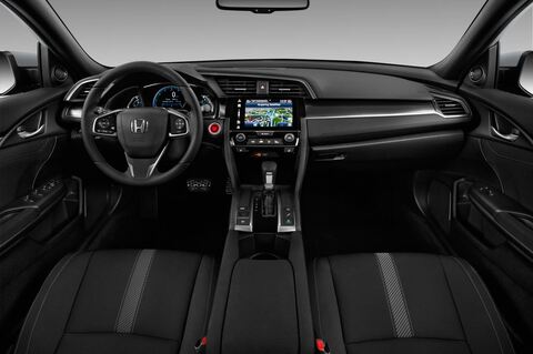 Honda Civic (Baujahr 2017) Executive 5 Türen Cockpit und Innenraum