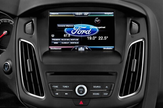 Ford Focus (Baujahr 2015) ST 5 Türen Radio und Infotainmentsystem