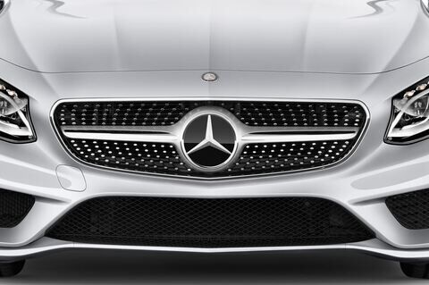 Mercedes S-Class (Baujahr 2016) AMG Line 2 Türen Kühlergrill und Scheinwerfer