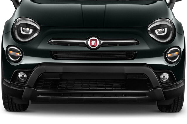 FIAT 500X (Baujahr 2019) City Cross 5 Türen Kühlergrill und Scheinwerfer