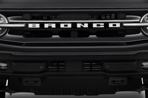 Ford Bronco 4 Door (Baujahr 2023) Outer Banks 5 Türen Kühlergrill und Scheinwerfer