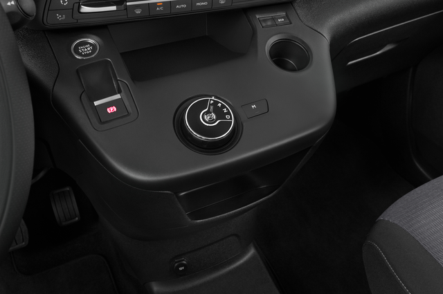 Toyota Proace City Verso (Baujahr 2020) Combi L2 5 Türen Schalthebel