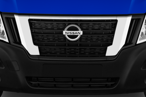 Nissan NV400 (Baujahr 2021) Base Regular Cab 2 Türen Kühlergrill und Scheinwerfer