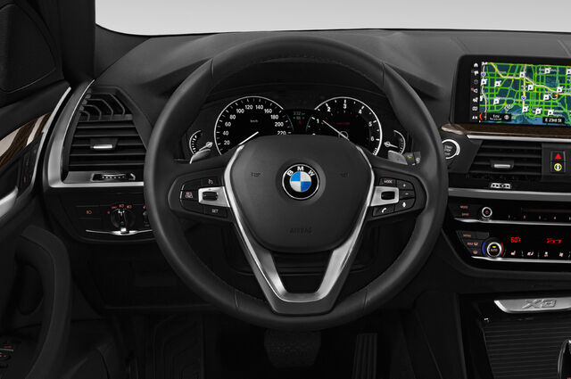 BMW X3 (Baujahr 2019) xLine 5 Türen Lenkrad