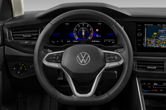 Volkswagen Taigo (Baujahr 2022) Life 5 Türen Lenkrad