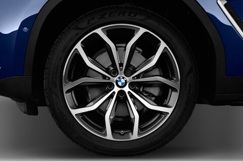 BMW X4 (Baujahr 2018) xLine 5 Türen Reifen und Felge