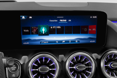 Mercedes GLA (Baujahr 2024) 200d AMG LIne 5 Türen Radio und Infotainmentsystem
