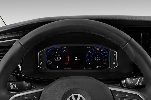 Volkswagen Multivan (Baujahr 2020) Highline 5 Türen Tacho und Fahrerinstrumente