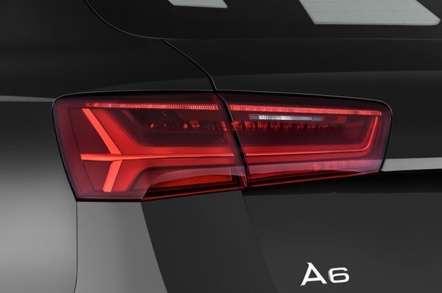 Audi A6 Avant (Baujahr 2018) S Line 5 Türen Rücklicht