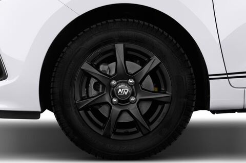 Hyundai I10 (Baujahr 2014) TREND 5 Türen Reifen und Felge