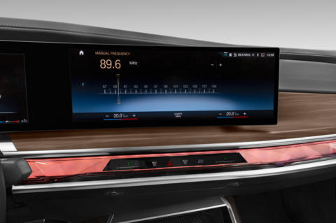 BMW 7 Series (Baujahr 2023) M Sport 4 Türen Radio und Infotainmentsystem