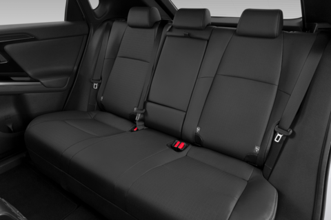 Toyota bZ4X EV (Baujahr 2023) Base 5 Türen Rücksitze