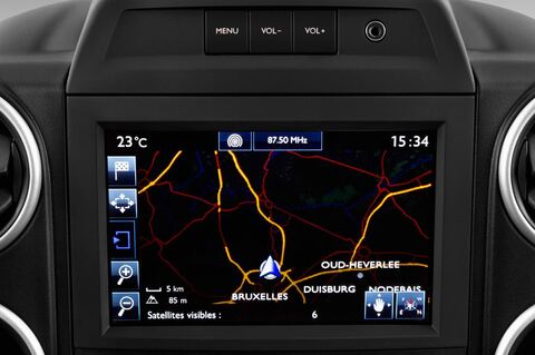 Peugeot Partner (Baujahr 2015) Komfort 4 Türen Radio und Infotainmentsystem