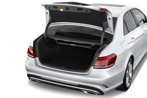 Mercedes E-Class (Baujahr 2014) Avantgarde 4 Türen Kofferraum