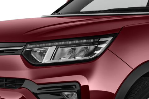 Ssangyong Tivoli (Baujahr 2023) Blackline 5 Türen Scheinwerfer