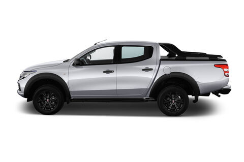 FIAT Fullback Cross (Baujahr 2018) - 4 Türen Seitenansicht