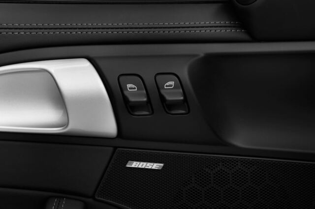 Porsche 911 Turbo (Baujahr 2012) - 2 Türen Bedienungselemente Tür