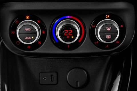 Opel Corsa (Baujahr 2016) Color Edition 3 Türen Temperatur und Klimaanlage
