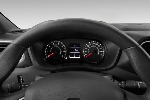 Renault Master (Baujahr 2020) Komfort 4 Türen Tacho und Fahrerinstrumente