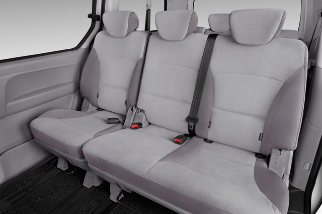Hyundai H1 Travel (Baujahr 2015) Premium 5 Türen Rücksitze