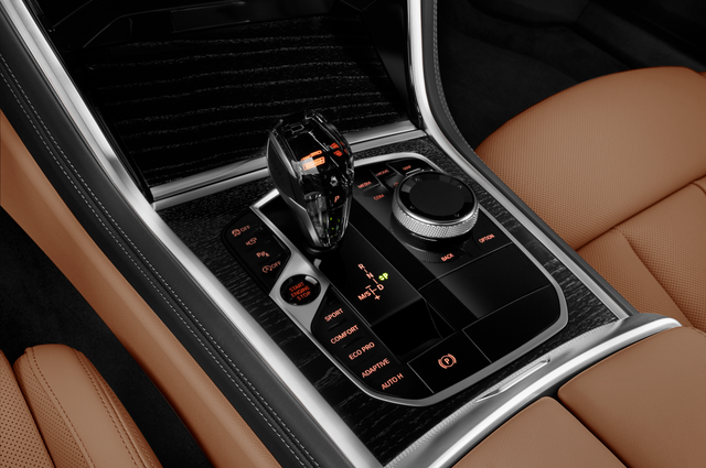BMW 8 Series (Baujahr 2023) M850i 2 Türen Schalthebel