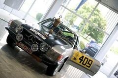 Autoklassiker: Mercedes SLC 450 Rallye - Wüstenfuchs