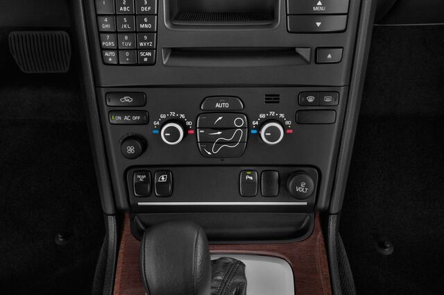 Volvo XC90 (Baujahr 2012) Summum 5 Türen Temperatur und Klimaanlage