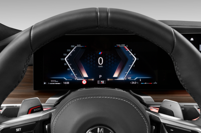 BMW 7 Series (Baujahr 2023) M Sport 4 Türen Tacho und Fahrerinstrumente