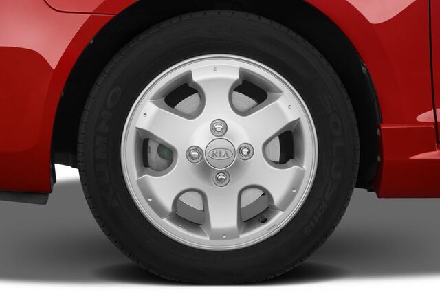 Kia Picanto (Baujahr 2011) Vision 5 Türen Reifen und Felge
