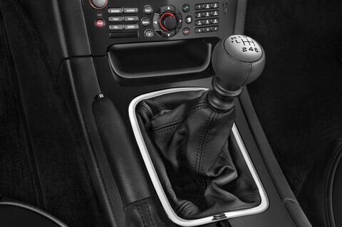 Peugeot 607 (Baujahr 2010) Platinum 4 Türen Schalthebel