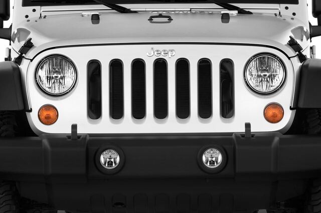 Jeep Wrangler Unlimited (Baujahr 2012) Rubicon 3 Türen Kühlergrill und Scheinwerfer