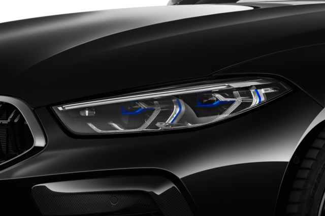 BMW M8 (Baujahr 2021) Competition 2 Türen Scheinwerfer