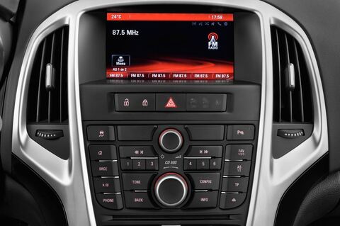 Opel Astra (Baujahr 2015) Style 5 Türen Radio und Infotainmentsystem