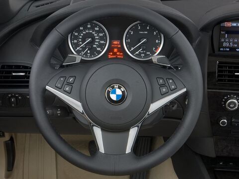 BMW 6 Series (Baujahr 2010) 650i  2 Türen Lenkrad